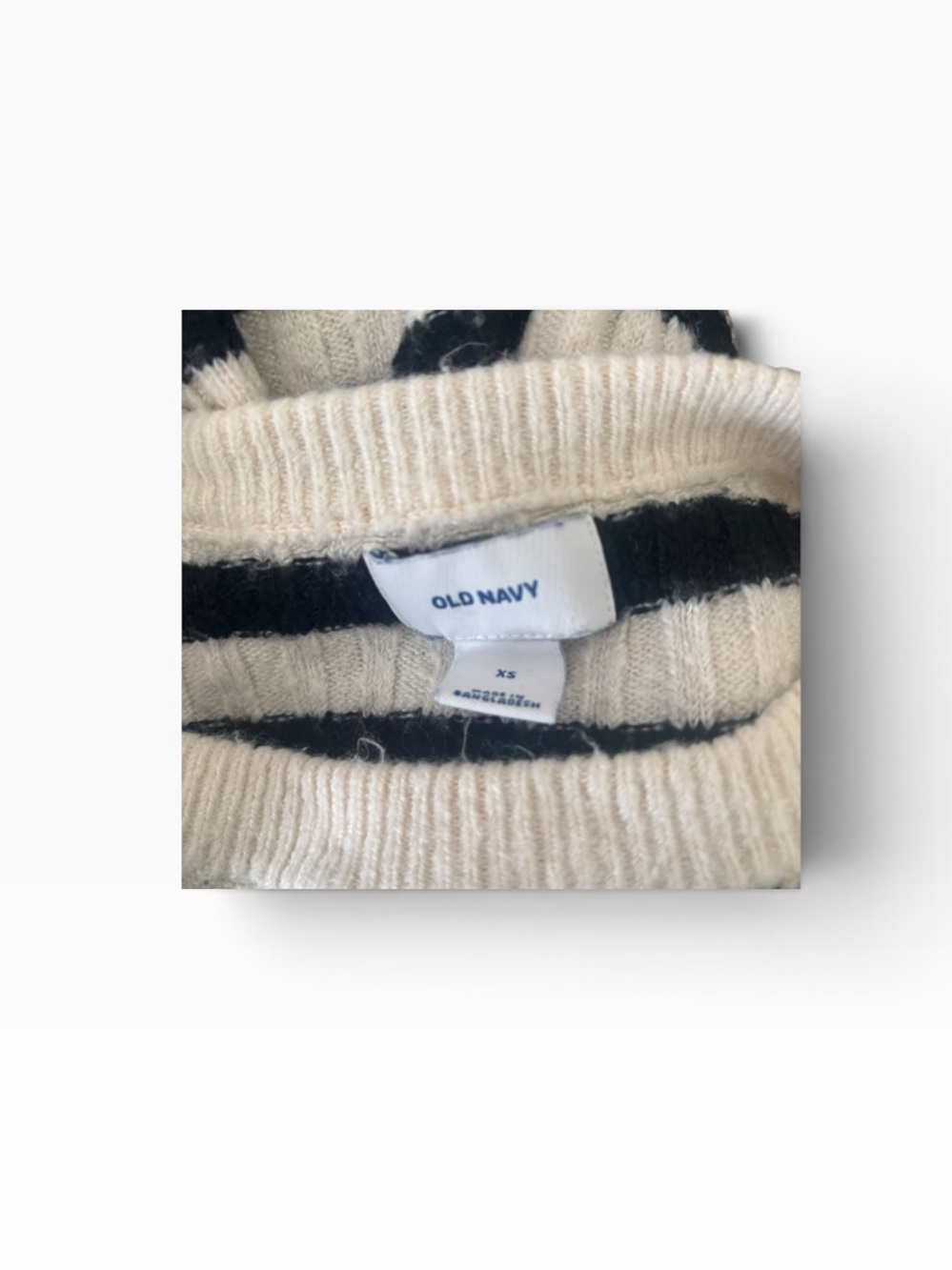 Old Navy Striped Crewneck Sweater - Size XS - Picture 4 of 4